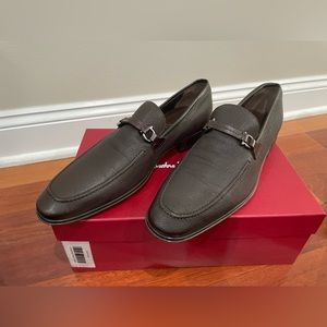 Beautiful classy men shoes.